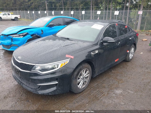 KIA Optima Lx 2018 5XXGT4L34JG230689 Image 2