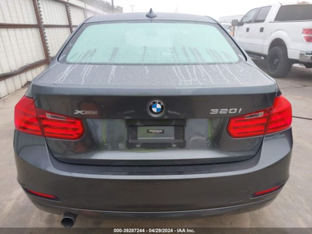 WBA3C3C5XEP661687 BMW 320i Xdrive