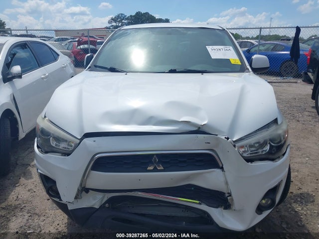 4A4AP3AU2FE037400 Mitsubishi Outlander Sport Es
