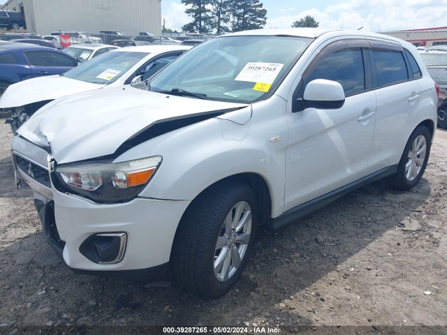 4A4AP3AU2FE037400 Mitsubishi Outlander Sport Es
