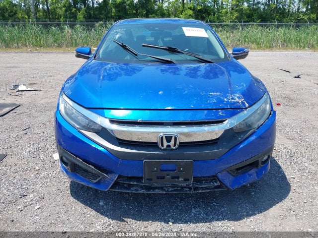 Honda Civic Touring 2018 19XFC1F93JE002217 Image 12