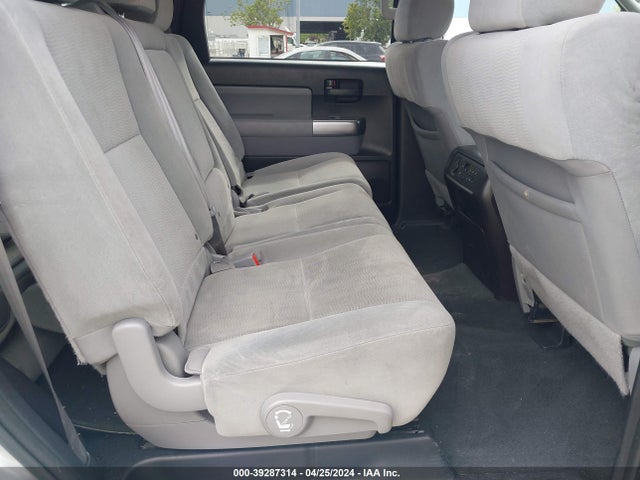 Toyota Sequoia Sr5 2018 5TDBY5G1XJS159720 Image 8