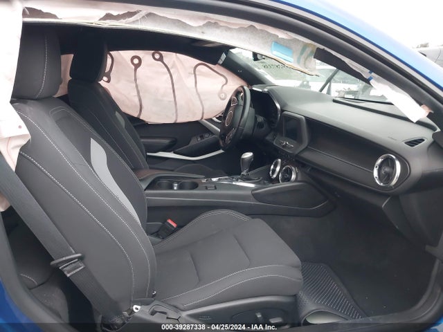 Chevrolet Camaro 1lt 2018 1G1FB1RX1J0134505 Image 5