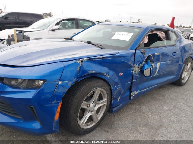 Chevrolet Camaro 1lt 2018 1G1FB1RX1J0134505 Image 6