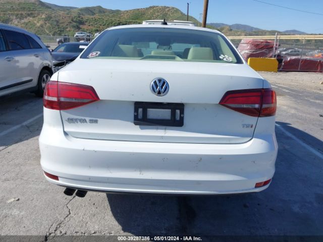 3VWDB7AJ8HM378228 Volkswagen Jetta 1.4t Se