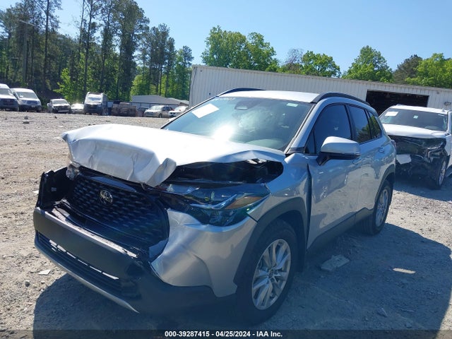 Toyota Corolla Cross Le 2024 7MUCAAAG7RV073765 Image 2