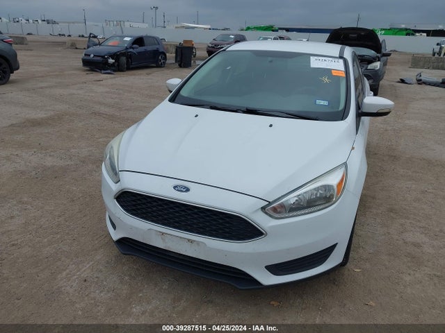 Ford FOCUS SE 2016 1FADP3F21GL387258 Image 6