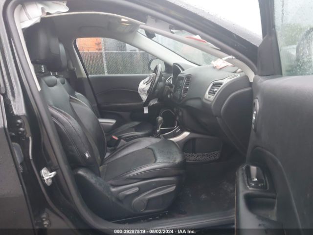 3C4NJCBB8LT166261 Jeep Compass Latitude Fwd