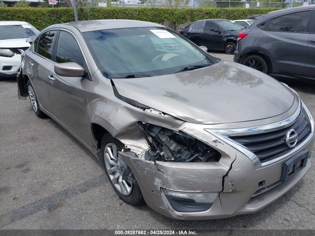 Nissan Altima 2.5 S 2015 1N4AL3APXFC571176 zdjęcie główne
