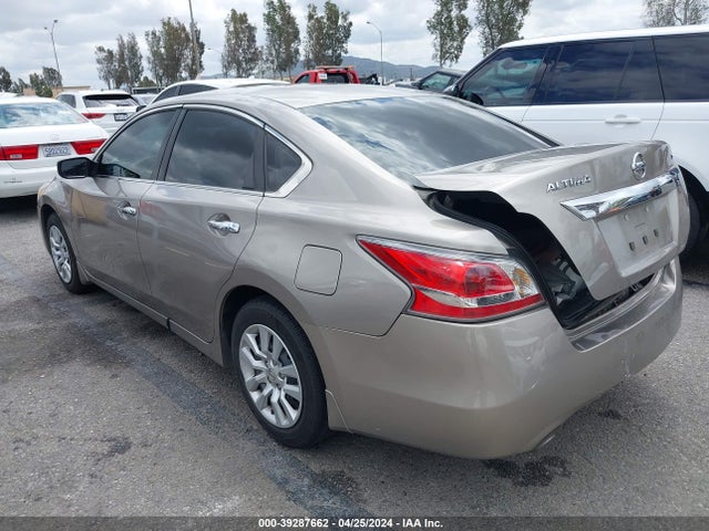 Nissan Altima 2.5 S 2015 1N4AL3APXFC571176 Image 3
