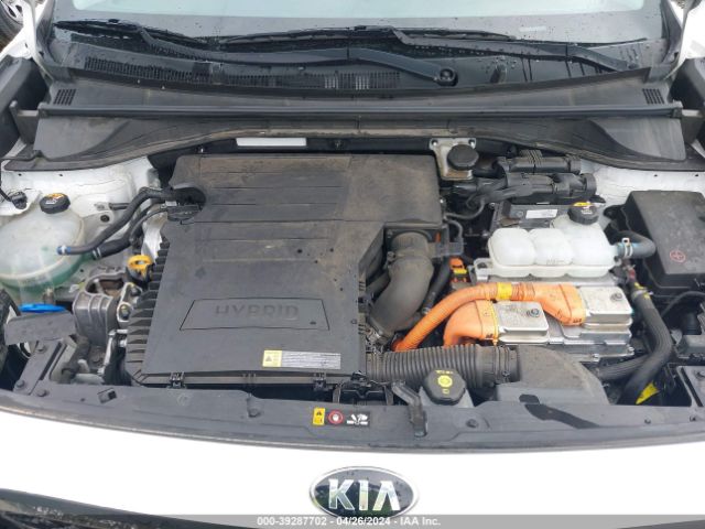 KNDCB3LC6K5350592 KIA NIRO LX