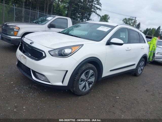 KNDCB3LC6K5350592 KIA NIRO LX