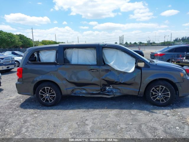 2C4RDGBG8JR221884 Dodge Grand Caravan Se Plus