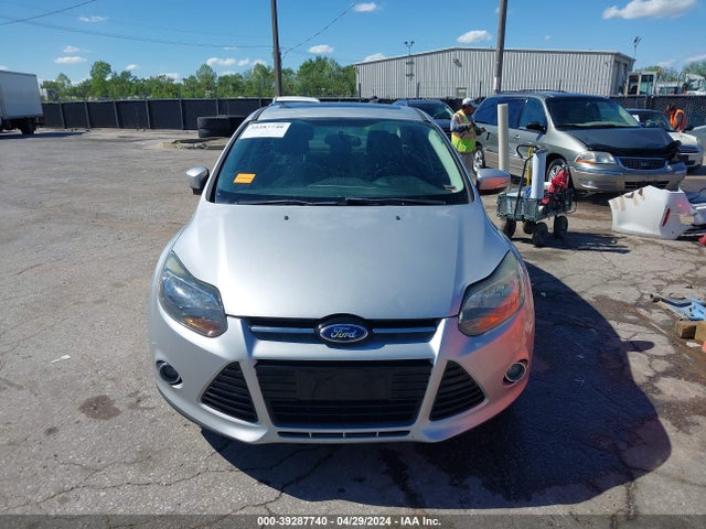 Ford Focus Titanium 2014 1FADP3J23EL390456 Image 12