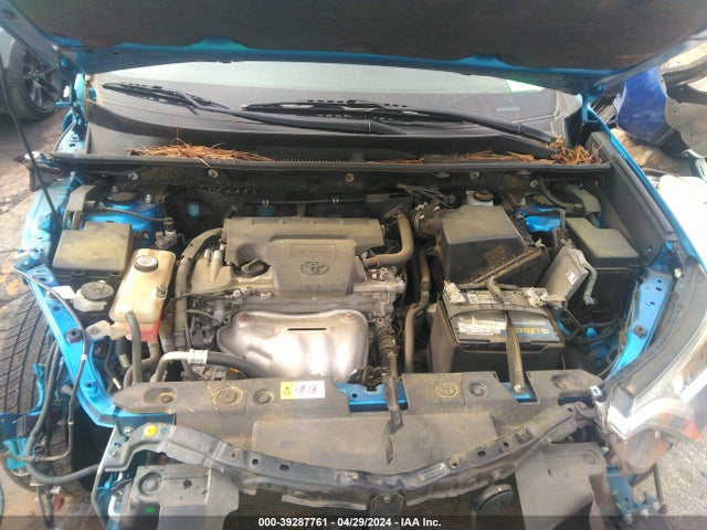 Toyota Rav4 Xle 2017 JTMWFREV2HJ105727 Image 10