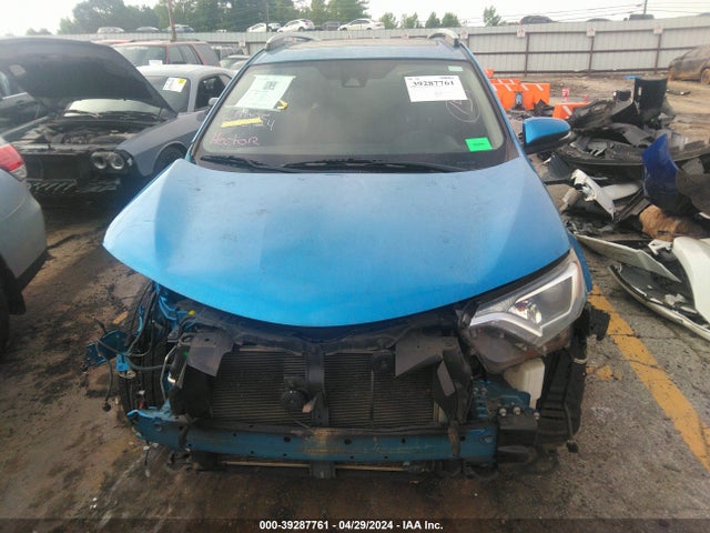 Toyota Rav4 Xle 2017 JTMWFREV2HJ105727 Image 12