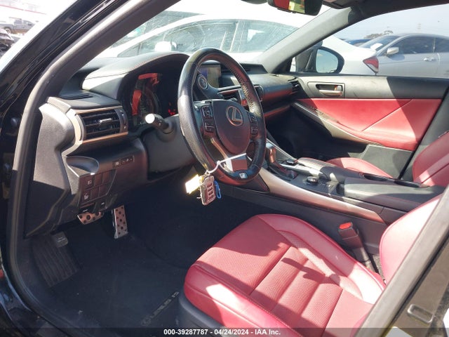Lexus IS 300 2017 JTHCM1D26H5017319 Image 5