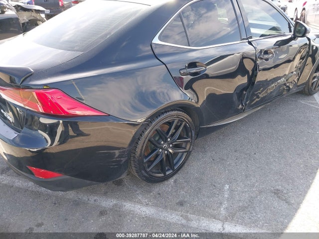 Lexus IS 300 2017 JTHCM1D26H5017319 Image 6