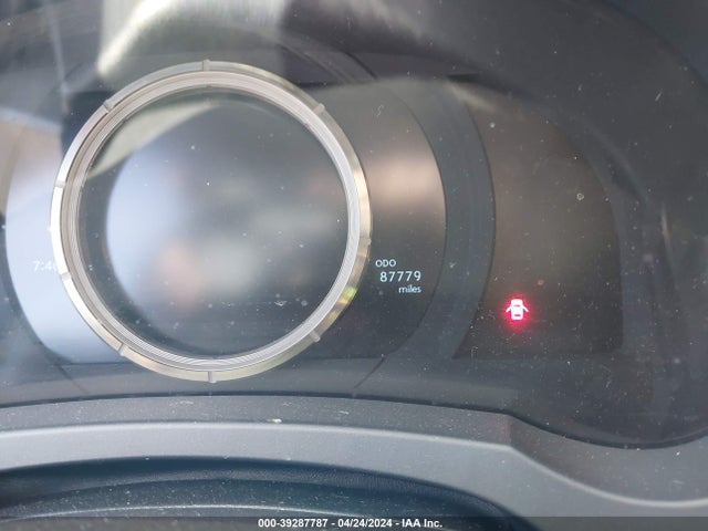 Lexus IS 300 2017 JTHCM1D26H5017319 Image 7