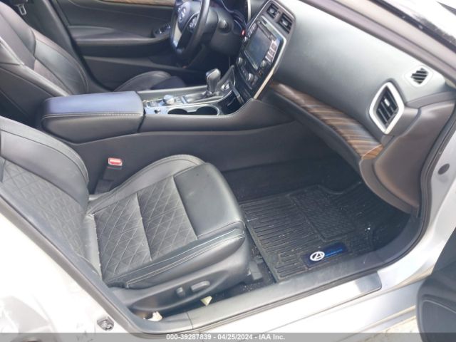 1N4AA6AP8HC384450 Nissan Maxima 3.5 Platinum