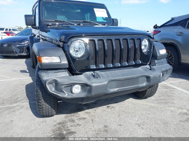 1C4HJXDN5MW678745 Jeep Wrangler Unlimited Sport S 4x4