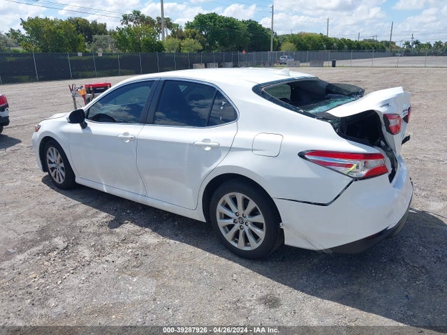 Toyota CAMRY LE 2020 4T1C11AK6LU863233 Image 3