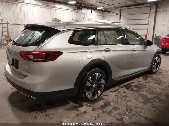 W04GU8SX0J1128689 Buick Regal Tourx Preferred