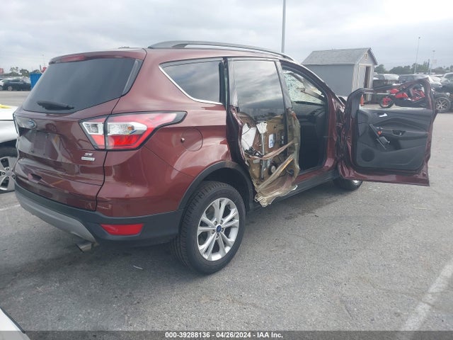 Ford ESCAPE SE 2018 1FMCU0GDXJUA92587 Image 4