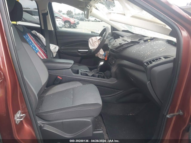 Ford ESCAPE SE 2018 1FMCU0GDXJUA92587 Image 5