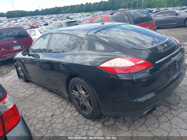 2011 PORSCHE PANAMERA WP0AA2A79BL012206 Photo 2