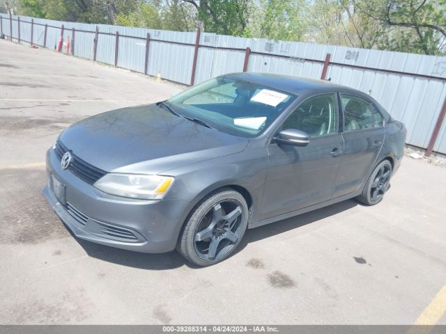 3VWD17AJ9EM241488 Volkswagen Jetta 1.8t Se