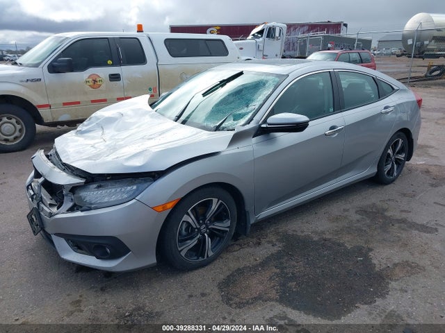 Honda Civic Touring 2017 19XFC1F93HE014281 Image 2