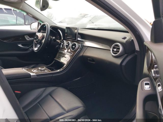 55SWF4JB5JU263666 Mercedes-Benz C 300