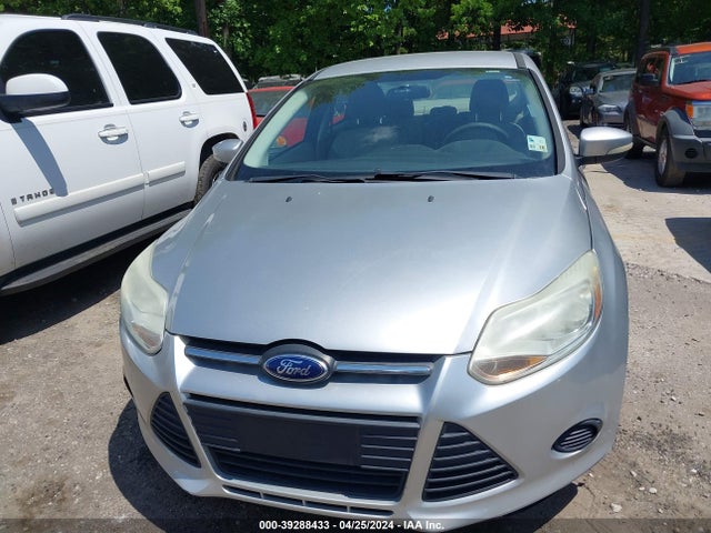 39288433 :رقم المزاد ، 1FADP3F2XDL151445 vin ، 2013 Ford Focus Se مزاد بيع