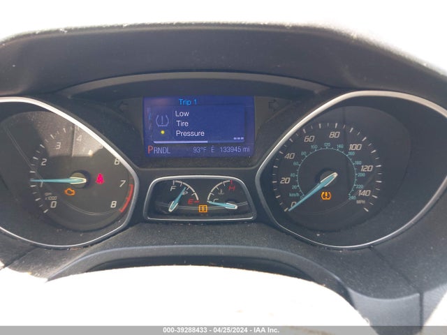 39288433 :رقم المزاد ، 1FADP3F2XDL151445 vin ، 2013 Ford Focus Se مزاد بيع