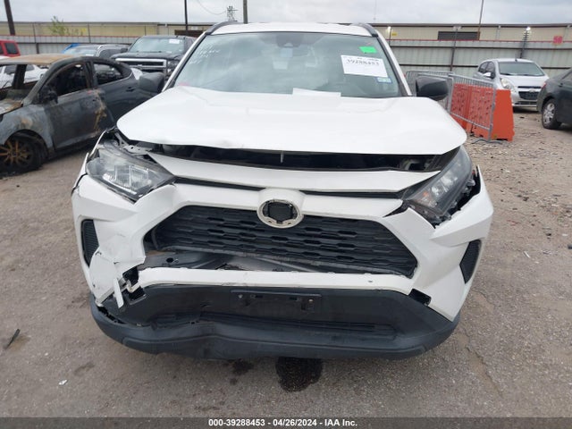 Toyota RAV4 LE 2019 JTMH1RFV0KD009073 Image 6