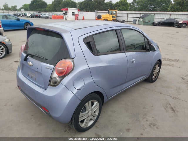 Chevrolet Spark 1lt Auto 2014 KL8CD6S96EC519925 Image 4