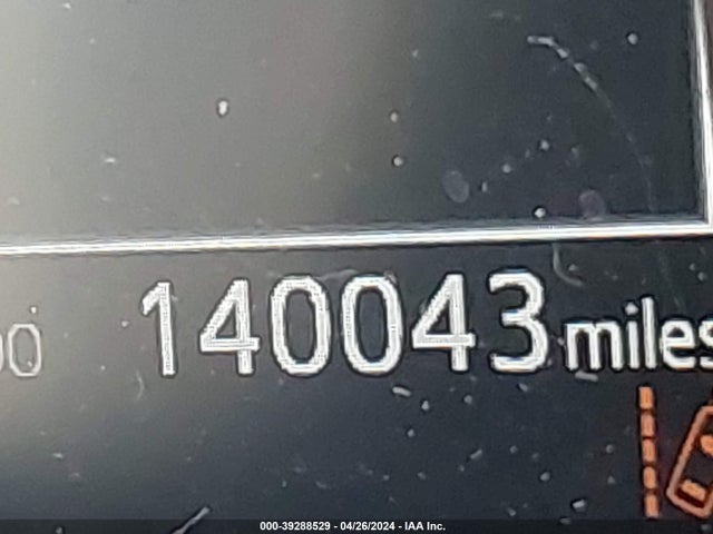 Toyota RAV4 LE 2017 JTMBFREV9HJ700590 Image 16