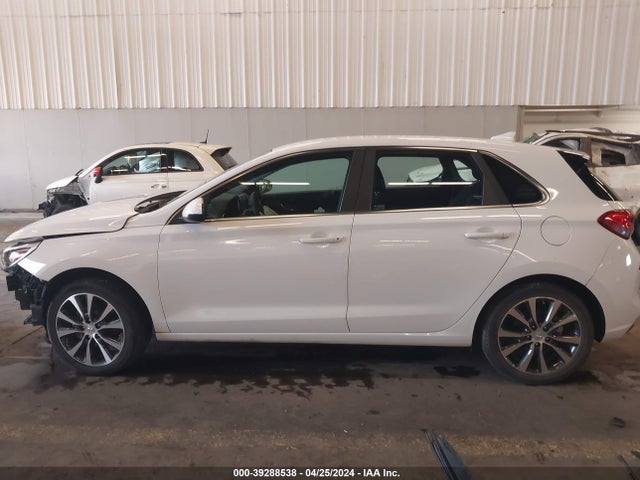 KMHH35LE0JU029275 Hyundai ELANTRA GT