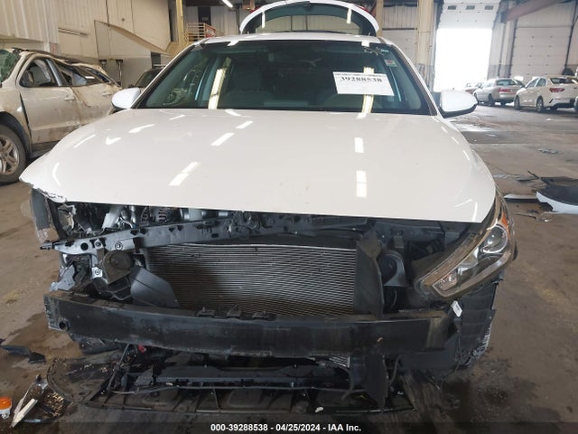 KMHH35LE0JU029275 Hyundai ELANTRA GT