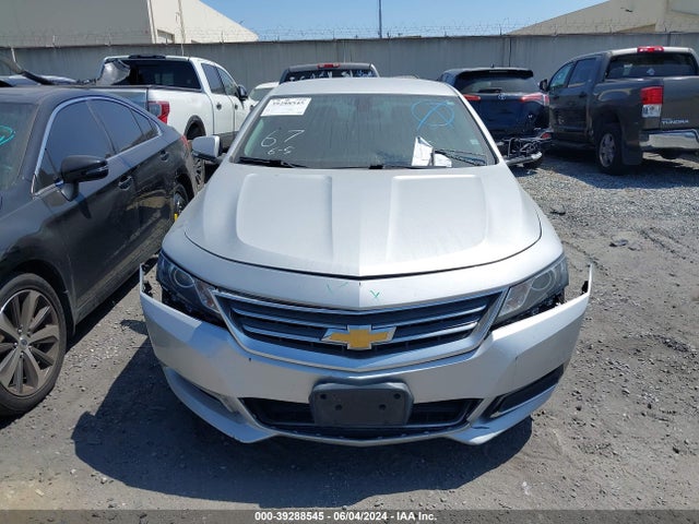 Chevrolet IMPALA 1LT 2018 1G1105S32JU146895 Image 13