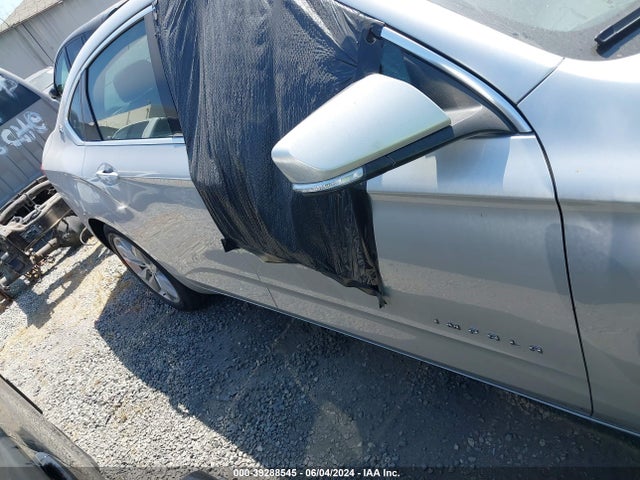 Chevrolet IMPALA 1LT 2018 1G1105S32JU146895 Image 14