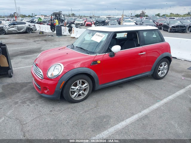 2013 MINI HARDTOP WMWSU3C51DT686735 Photo 1