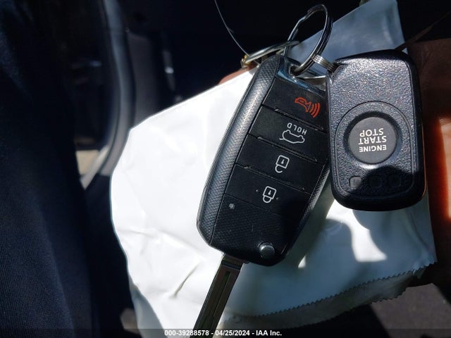 KIA SOUL + 2015 KNDJP3A59F7213542 Image 11
