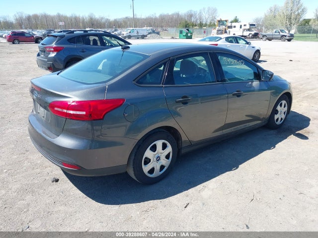 Ford FOCUS S 2016 1FADP3E2XGL261627 Image 4