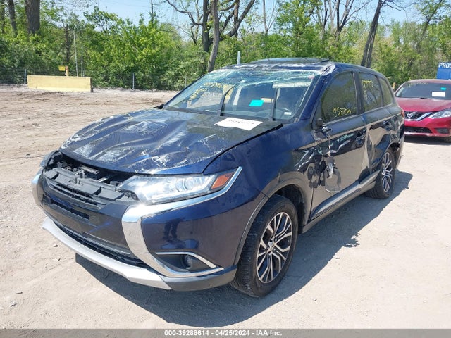 JA4AD3A33HZ009702 Mitsubishi Outlander Se