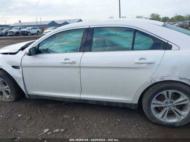 1FAHP2E89JG117129 Ford TAURUS SEL