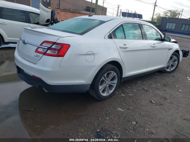 1FAHP2E89JG117129 Ford TAURUS SEL
