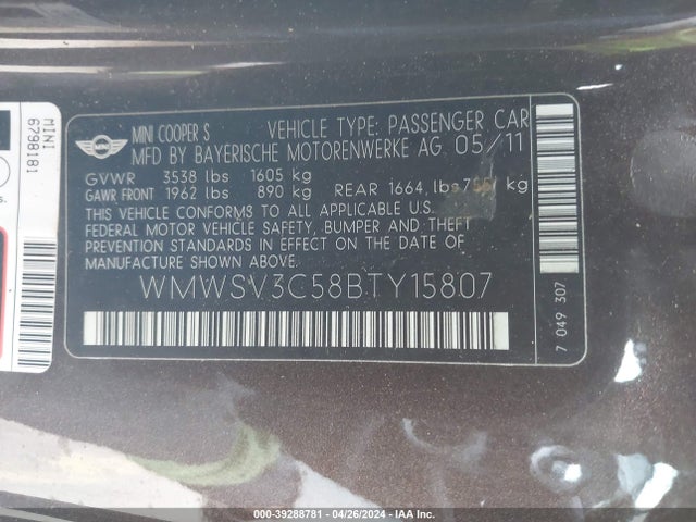 2011 MINI COOPER S WMWSV3C58BTY15807 Photo 8