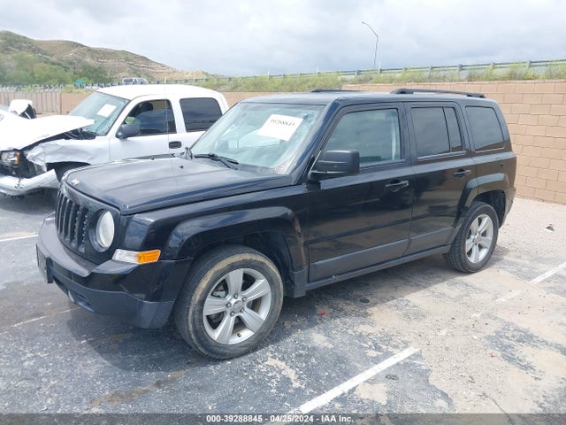 Jeep Patriot Latitude 2016 1C4NJPFA9GD813853 Image 2